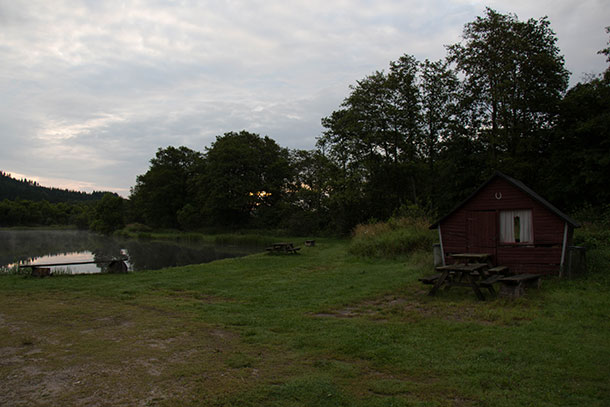 Fiskehytte ved Lystrup Bæk Fiskesø
